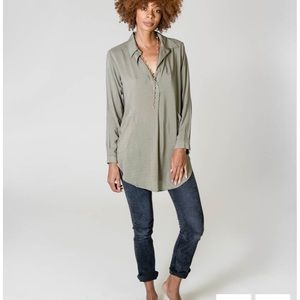 ON HOLD FOR @underonesun Tysa Tunic